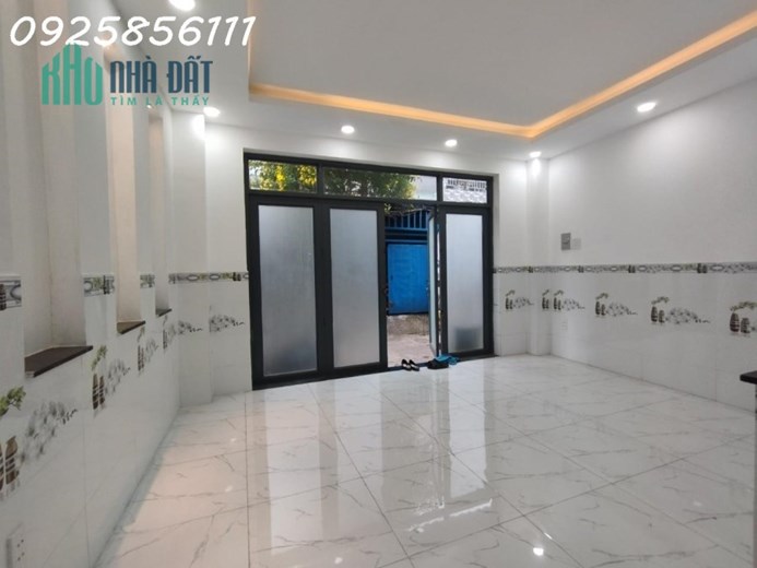 Chủ Gấp bán nhà mới ở ngày  Đường 8m xe tải - DT  27m trệt lầu DTS 54m TL Sâu