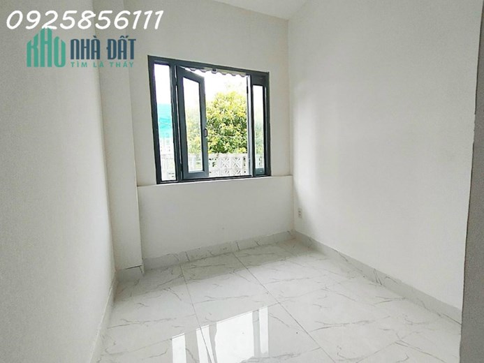Chủ Gấp bán nhà mới ở ngày  Đường 8m xe tải - DT  27m trệt lầu DTS 54m TL Sâu