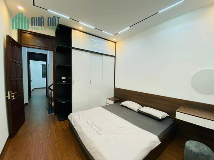 Bán nhà phố Kim Đồng,48m x 5 tầng , Phân Lô, đẹp ko tì vết