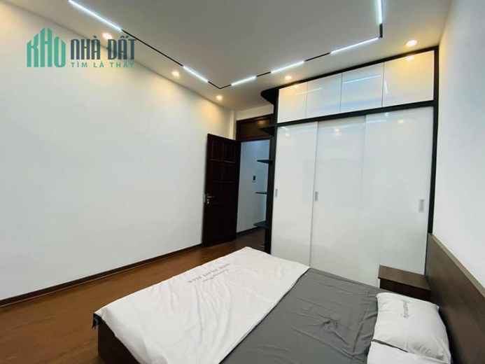 Bán nhà phố Kim Đồng,48m x 5 tầng , Phân Lô, đẹp ko tì vết