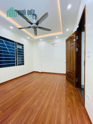 Cần cho thuê nhà 5 tầng , mặt tiền 5m, Văn Quán Hà Đông