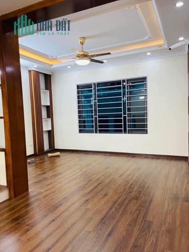 Cần cho thuê nhà 5 tầng , mặt tiền 5m, Văn Quán Hà Đông