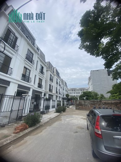 Chính chủ có nhà cần cho thuê làm văn phòng. Địa chỉ :  Đường Nguyễn Xiển - Thanh Xuân - Hà Nội