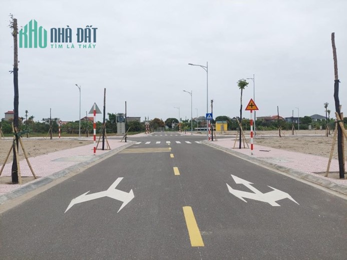 Chính chủ có nhà cần cho thuê làm văn phòng. Địa chỉ :  Đường Nguyễn Xiển - Thanh Xuân - Hà Nội