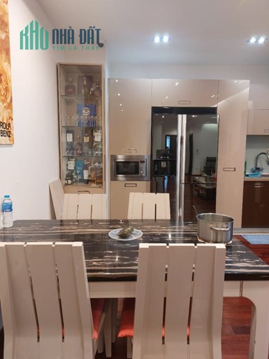 Căn hộ Eurowindow Trần Duy Hưng, 146m2, 3 phòng ngủ rộng, 8 tỷ, nội thất nhập khẩu