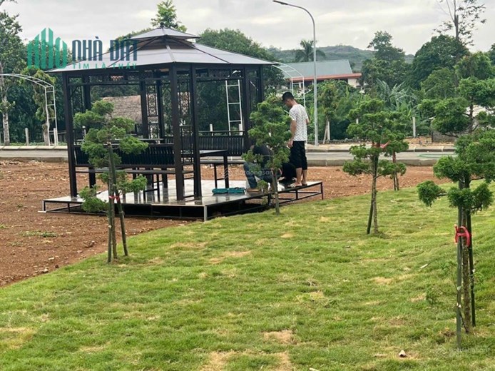 Biệt thự, nhà vườn Hà Nội đẹp long lanh giá rẻ bất ngờ chỉ từ 12 triệu/m2 .Hotlile 0903 205 553