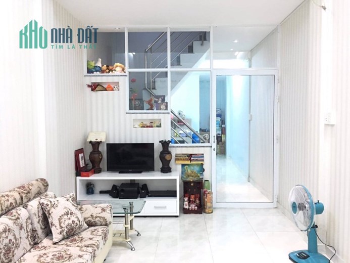 Bán nhà Đường 100 Bình Thới Quận 11 2 tầng BTCT HXH 50m2 nở hậu chỉ nhỉnh 5 tỷ.