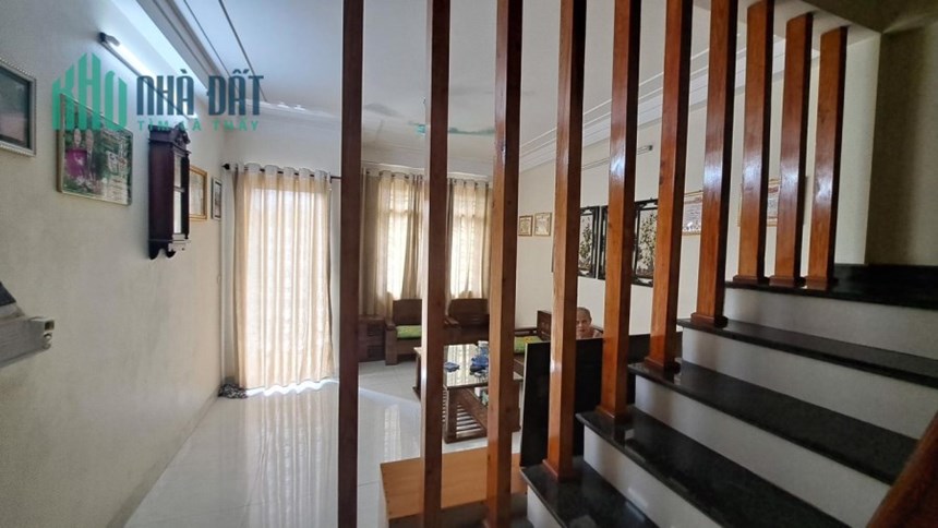 Chỉ hơn 2 tỷ sở hữu căn nhà mới, đẹp, 4 tầng chân cầu Đông Trù, Đông Anh, ngõ thông, ô tô đỗ cửa.