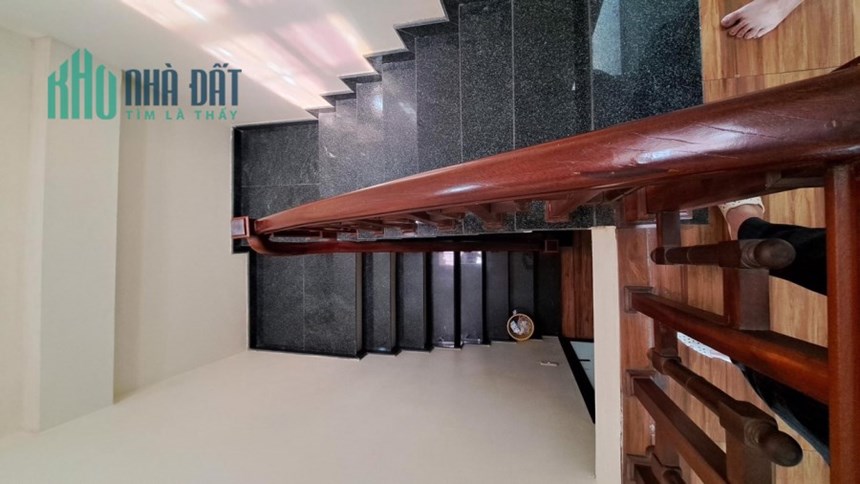 Chỉ hơn 2 tỷ sở hữu căn nhà mới, đẹp, 4 tầng chân cầu Đông Trù, Đông Anh, ngõ thông, ô tô đỗ cửa.