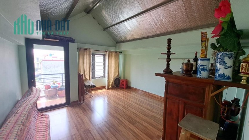 Chỉ hơn 2 tỷ sở hữu căn nhà mới, đẹp, 4 tầng chân cầu Đông Trù, Đông Anh, ngõ thông, ô tô đỗ cửa.