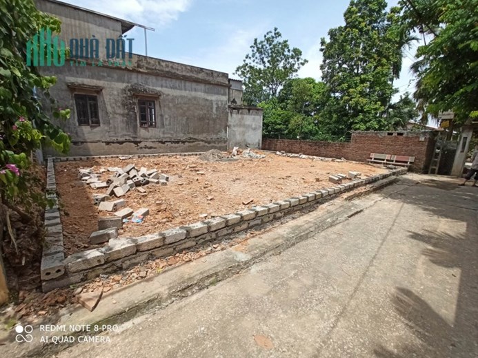 Cần Bán Lô Góc 148m Full Thổ Cư Đường Thông Ô Tô Tại Trung Hòa Giá 1.5 Tỷ