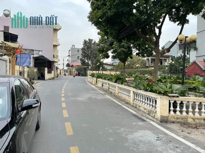 Bán Nhà Đoài Khê, 120m2 giá 5 tỷ Oto,Kinh Doanh Sầm Uất