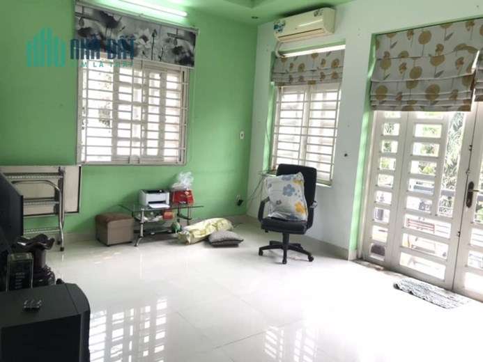 HXH - NGAY ĐẠI HỌC LUẬT - 4 TẦNG, 5PN, CÔNG NHẬN 82m2 - NHÍCH 6 TỶ