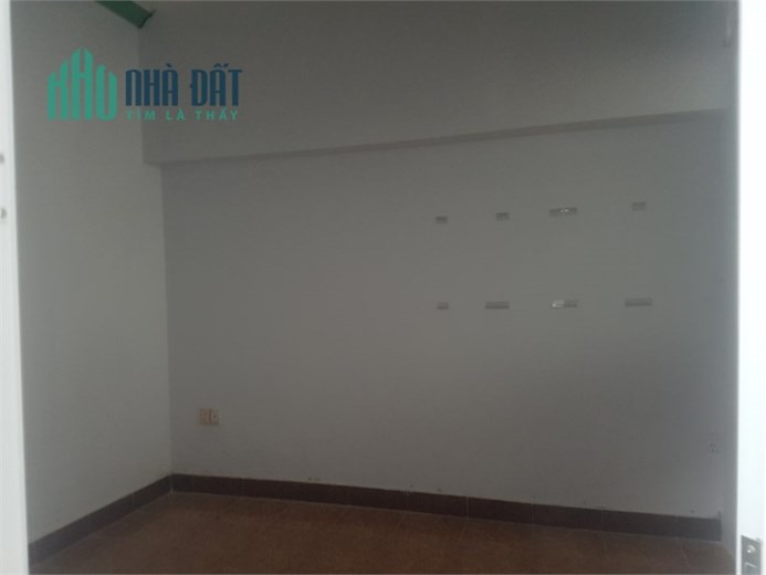Cho thuê mặt bằng đường 30/4, tpvt cửa kính sạch đẹp