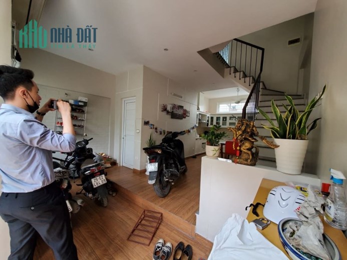 Bán nhà khu Nguyễn An Ninh, bãi gửi ô tô cạnh nhà, toàn nhập vật liệu từ Ý, DT48m2, chỉ hơn 4 tỷ.
