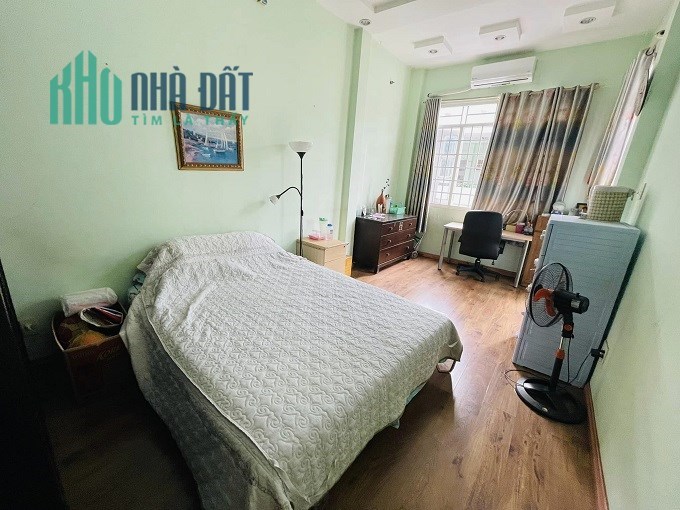 Bán nhà mặt tiền kinh doanh sầm uật hạ 2,5 tỷ, khu Cư Xá Đô Thành, P4, Q3, 5 tầng.