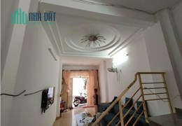 Nhà kiệt Ô tô Nguyễn Văn Linh, , 40m2, 3 tầng, 2.x tỷ