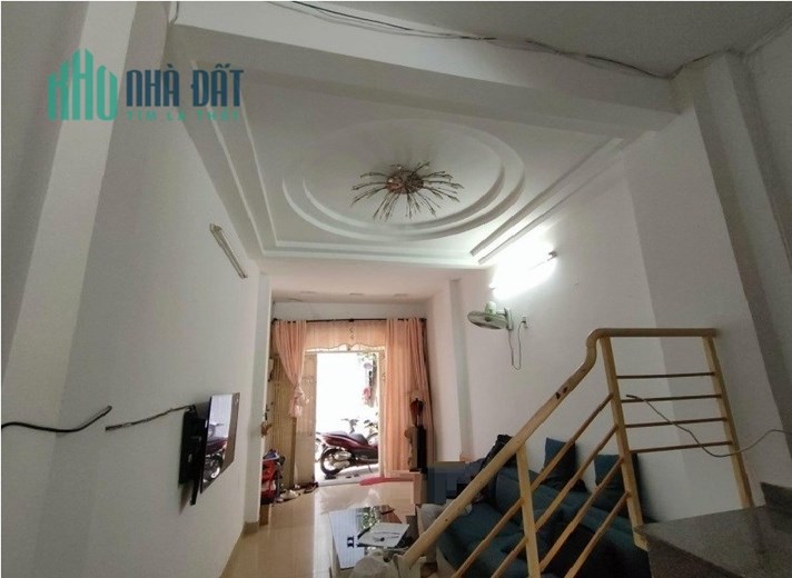 Nhà kiệt Ô tô Nguyễn Văn Linh, , 40m2, 3 tầng, 2.x tỷ