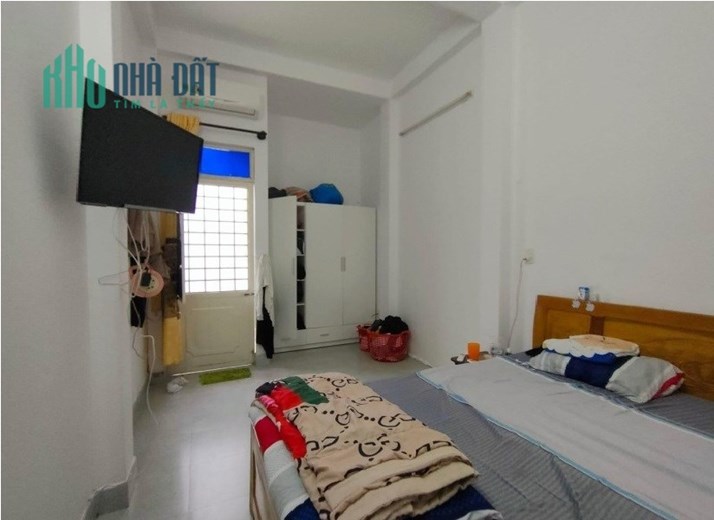 Nhà kiệt Ô tô Nguyễn Văn Linh, , 40m2, 3 tầng, 2.x tỷ