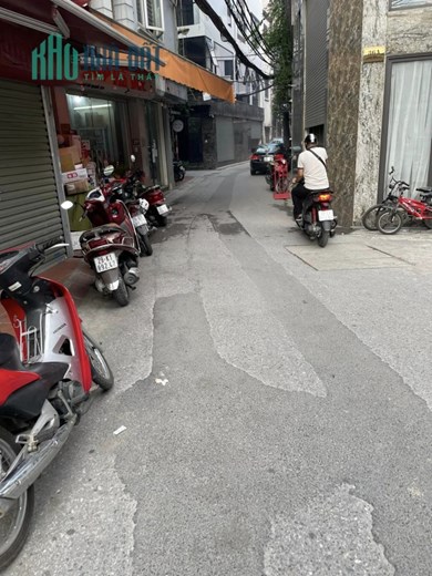 BÁN NHÀ PHỐ NGUYỄN SƠN, DT 60M, CHỈ 6TỶ2  NHÀ PHÂN LÔ Ô TÔ ĐỖ, GẦN PHỐ