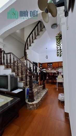Bán nhà MỄ TRÌ, 40m, 5T, hơn 4 tỷ, cạnh nhà Văn Hóa, ô tô, ngõ thông, kd nhỏ
