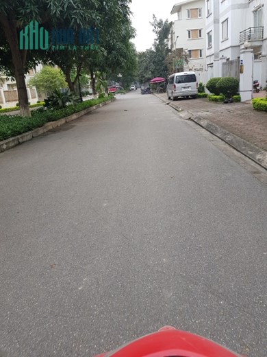 Bán đất Quyết Tiến 1 Vân Côn Hoài Đức 50m ngõ ô tô đang cho thuê gần trục chính.0961450400.