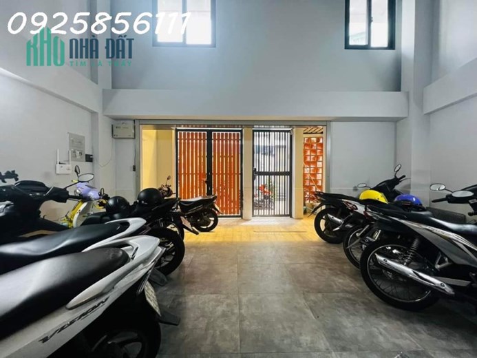 Căn hộ dịch vụ MỚI dòng tiền ổn định 516 tr/1 năm - 13 Phòng  HĐ khoán