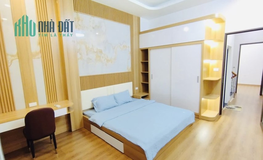 Đất vàng Cầu Giấy an sinh đỉnh giá rẻ bất ngờ 4 tỷ 1