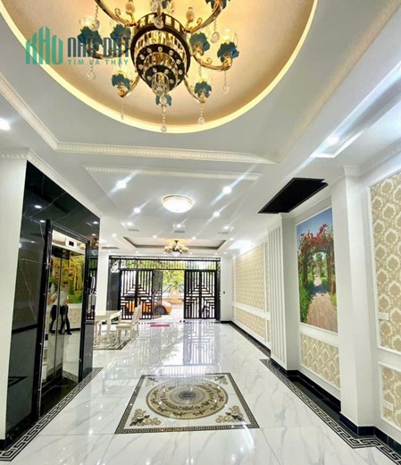 Nguyễn Khánh Toàn, 63m2, MT 4.3m, phân lô, 7 tầng, thang máy, gara ô tô, kinh doanh vip