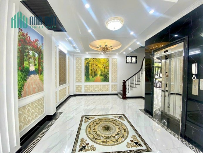Nguyễn Khánh Toàn, 63m2, MT 4.3m, phân lô, 7 tầng, thang máy, gara ô tô, kinh doanh vip