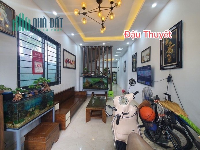GIÁO VIÊN, bán nhà Tân Mai, ô tô qua nhà, DT: 35m2 x 5T giá 3.2 tỷ