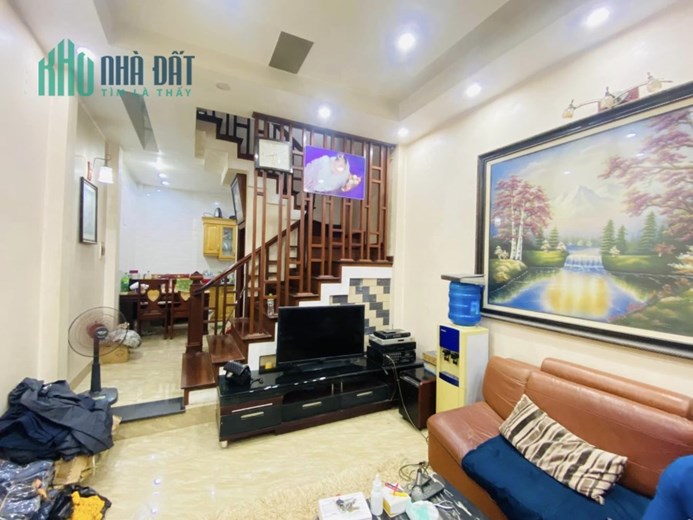 BÁN NHÀ LĨNH NAM DÂN XÂY HƯỞNG THỤ 46MX5 TẦNG GIÁ NHỈNH 3 TỶ
