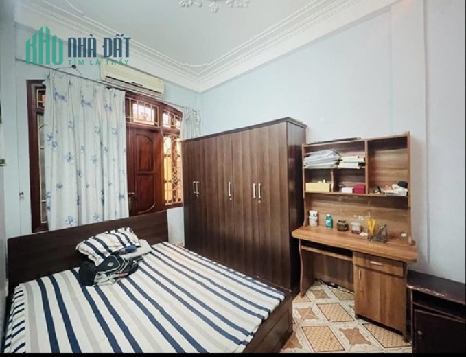 Bán nhà ngõ 22 Tôn Thất Tùng dân xây, gần ĐH Y Hà Nội, 38m2, 3.85 tỷ