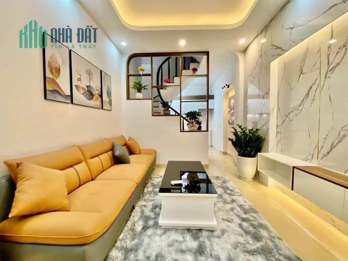 Bán nhà phố Trương Định, 34m, nhà mới , chủ nhà mua nhà to hơn nên bán, 3 tỷ300