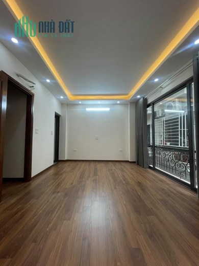 Bán nhà ngõ 360 Xã Đàn, nhà mới ở ngay, full nội thất 36m2 4 tỷ 3