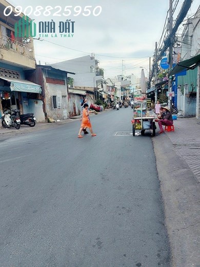 Bán nhà mặt tiền đường gần vòng xoay lê đại hành phường 14 quận 11