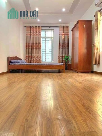 Bán nhà Trương Định, Lô góc, nhà cực thoáng, DT39m2, giá 3.4 tỷ.