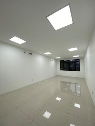 Cho thuê nhà mặt phố Huỳnh Thúc Kháng 80m2 x3 tầng,thang máy