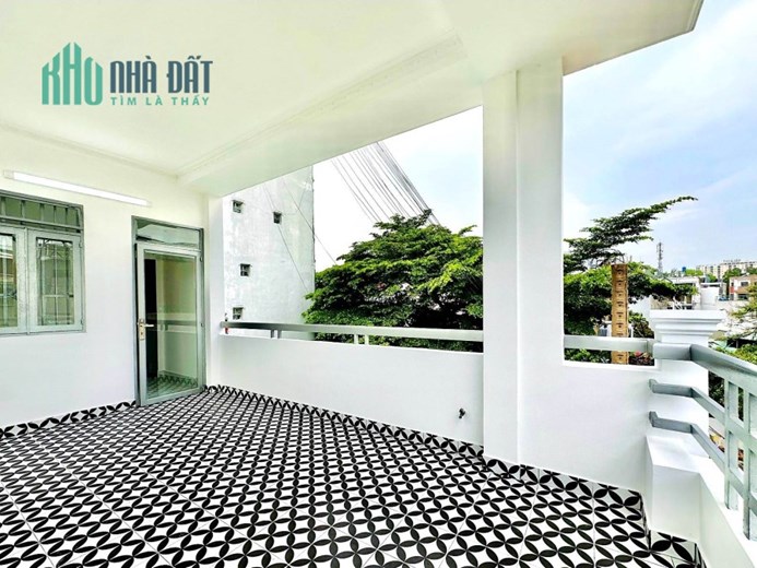 Nhà  Phan Huy Ích Phường 15  Tân Bình, Hẻm Xe Hơi Đường Nhựa, Thông Một Trục, 35m2 x 3 Tầng, 3 PN,