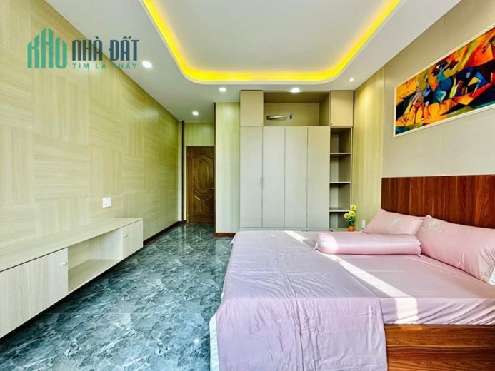 Nhà đẹp, ở ngay, 5 tầng, 4x16m, Phạm Văn Chiêu, HXH  1 trục chỉ 6.58 tỷ