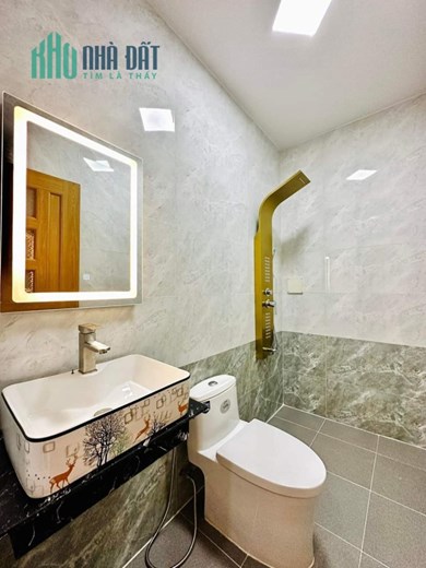Nhà đẹp, ở ngay, 5 tầng, 4x16m, Phạm Văn Chiêu, HXH  1 trục chỉ 6.58 tỷ