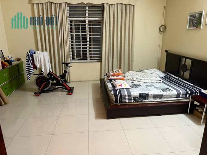 Giảm 400 triệu, bán nhà Ngõ Trương Công Định, Hà Đông 48m² gara ô tô 7 chỗ nhà 4 tầng giá 5 tỷ 9