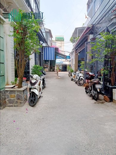 Nhà mới 2 Tầng hẻm nhánh Dương Bá Trạc P1Q8 - Giá : 2 Tỷ 950