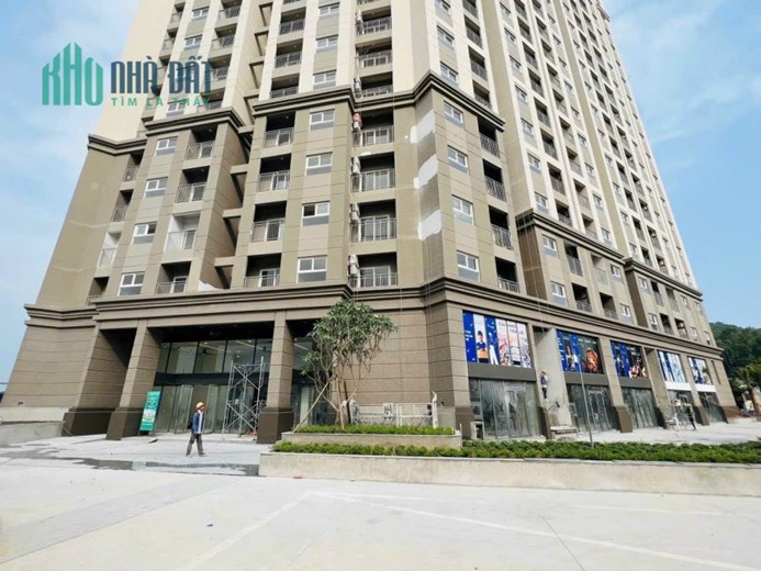 Gia đình cần bàn căn shophose kinh doanh 2 tâng tại  trung tâm Hạ Long