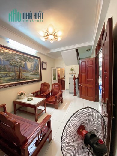 Bán gấp nhà lô góc thoáng đẹp 4 tầng giá rẻ tại Đại La - Hai Bà Trưng