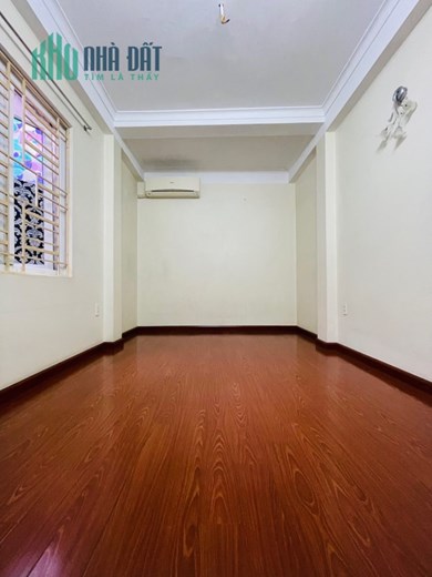 Bán gấp nhà lô góc thoáng đẹp 4 tầng giá rẻ tại Đại La - Hai Bà Trưng
