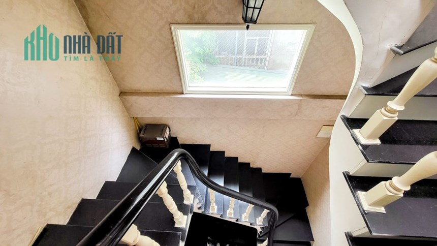 Nhà ngõ 254 Minh Khai, ngõ nông nhà thoáng, rộng như Biệt Thự, DT52m2, 4 tỷ hơn.