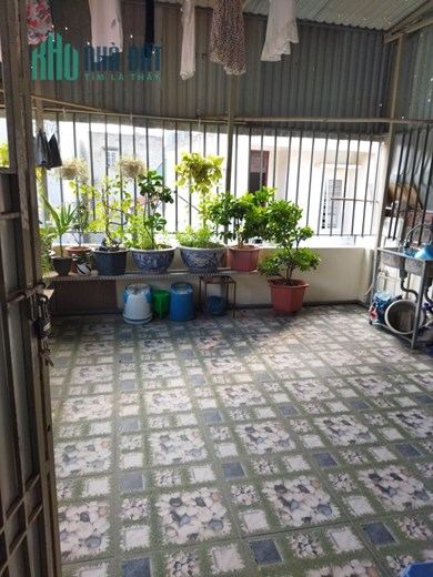 Bán nhà Lạc Trung, DT lên tới 50m2, thoáng trước sau, ngõ rộng, giá 4.3 tỷ.