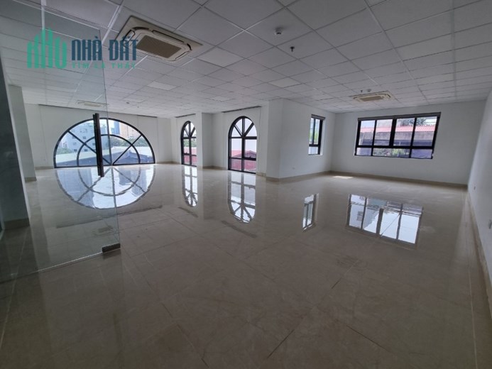 Chào thuê tòa nhà 150* 7 tầng mặt phố Xuân Thủy- Cầu Giấy, giá hợp lý sẵn bàn giao tới khách hàng