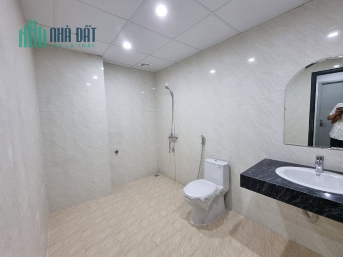 Chào thuê tòa nhà 150* 7 tầng mặt phố Xuân Thủy- Cầu Giấy, giá hợp lý sẵn bàn giao tới khách hàng